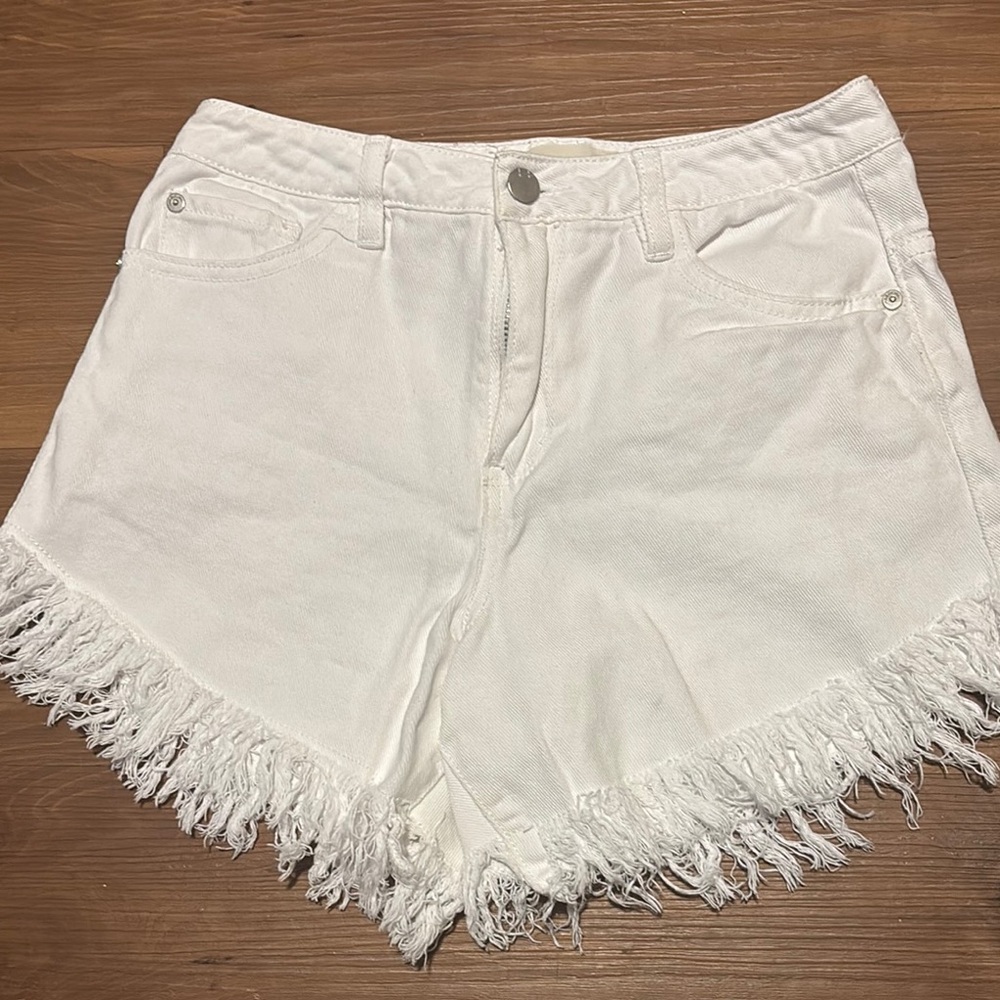 Habitual White Distressed Fringe Hem Shorts